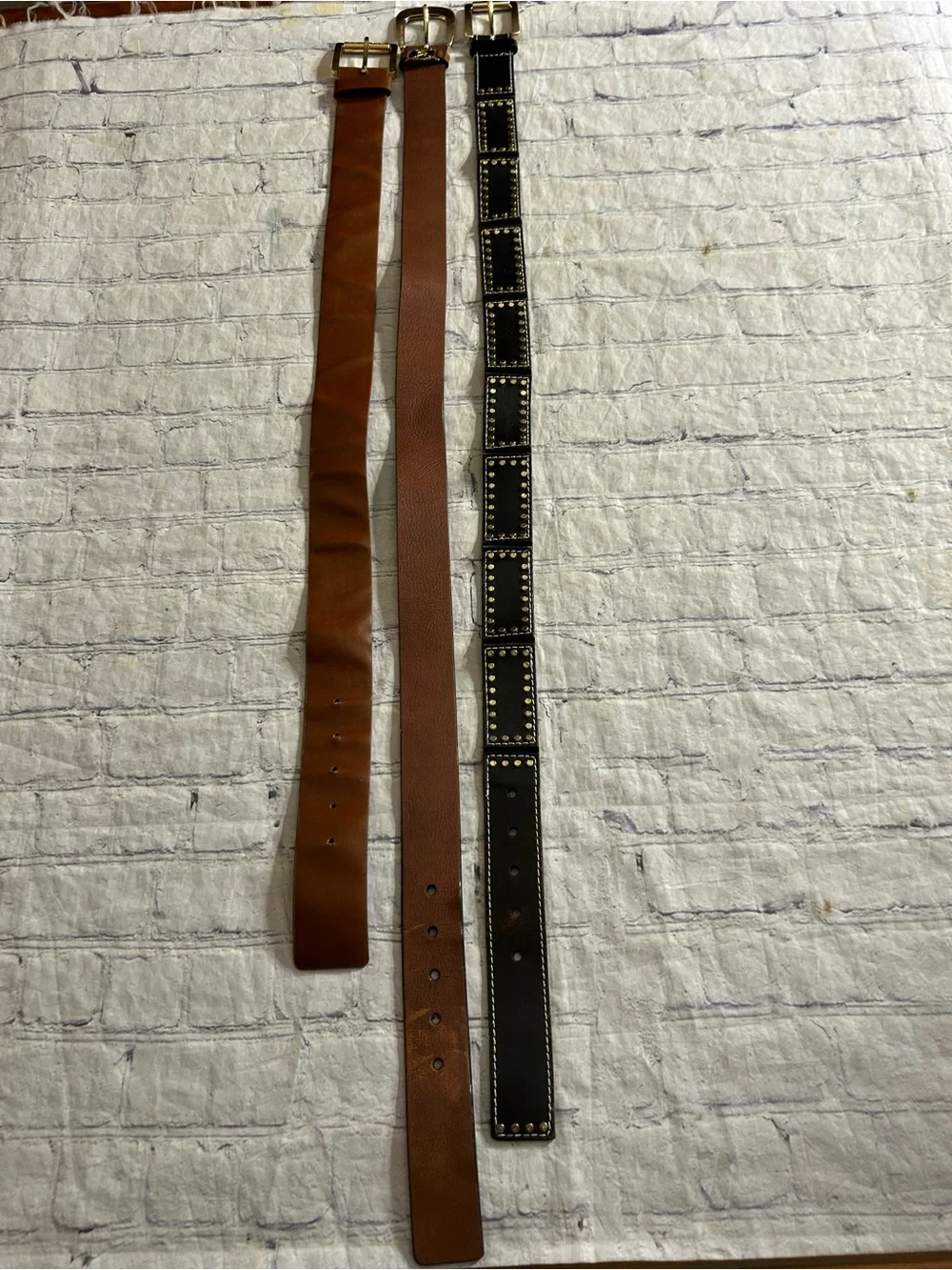 MICHAEL MICHAEL KORS & MICHAEL KORS LOT OF (3) WOMEN’S BELTS BROWN & BLACK STUDS